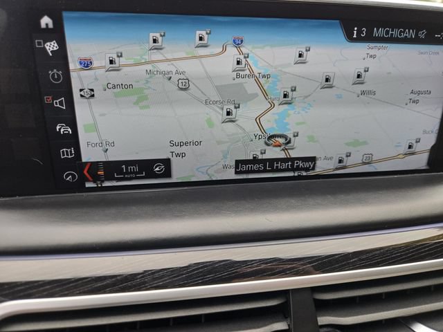 Used 2018 BMW 750i xDrive AWD/4WD image 25