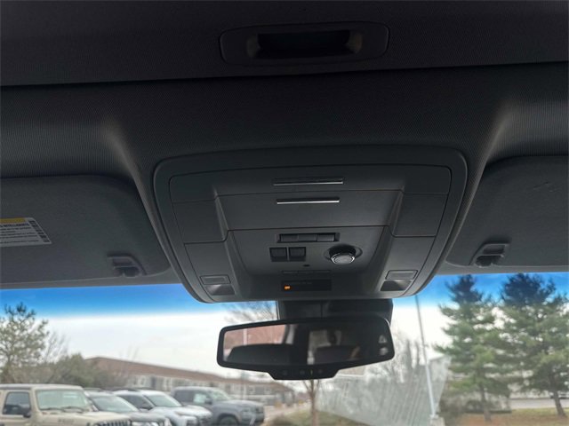 Used 2019 Chevrolet Suburban Premier image 23