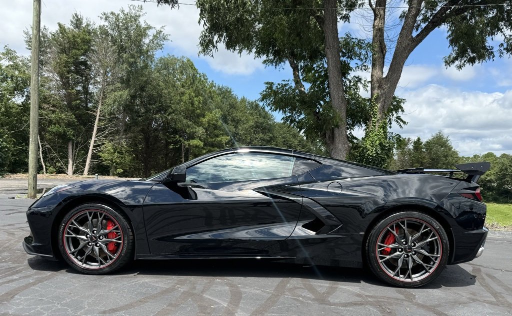 Used 2023 Chevrolet Corvette Stingray Preferred Cpe w/ Z51 Performance Package image 2