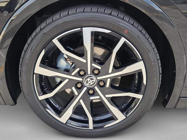 Certified 2026 Toyota Prius Plug-In Hybrid image 22