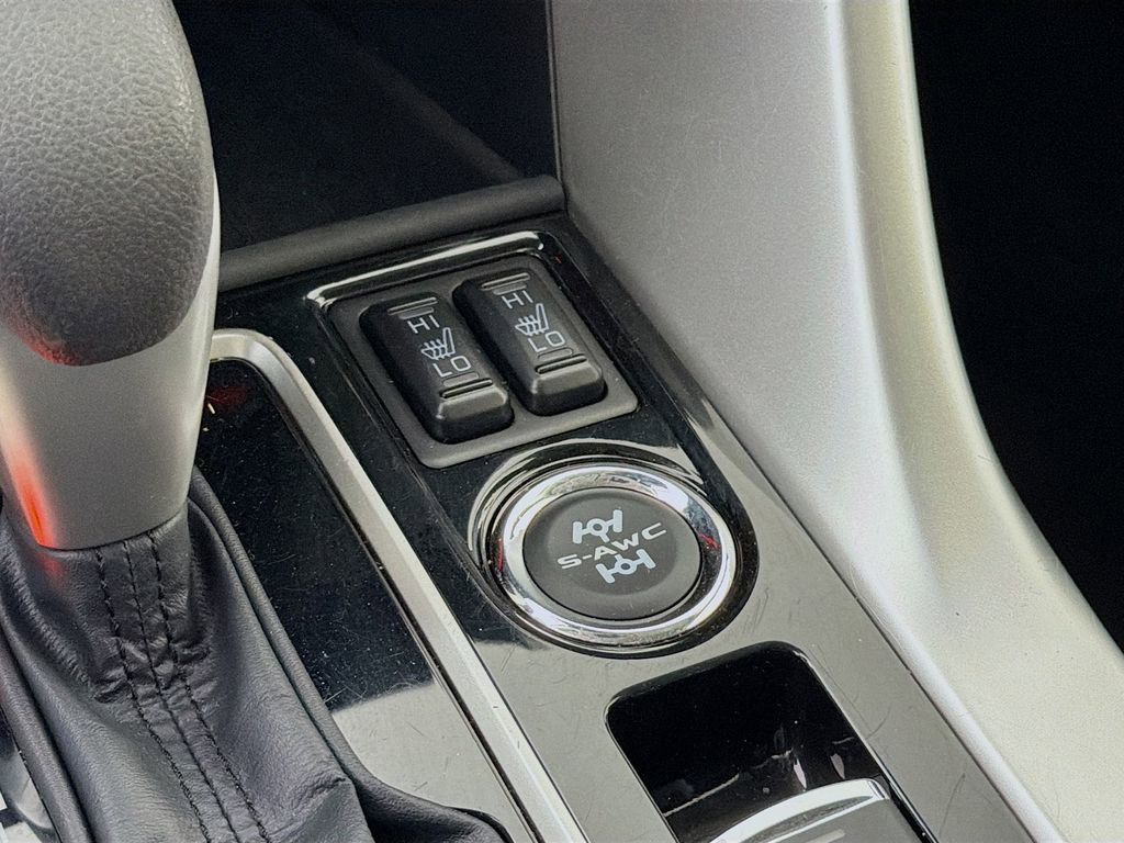 Used 2025 Mitsubishi Eclipse Cross SEL image 23