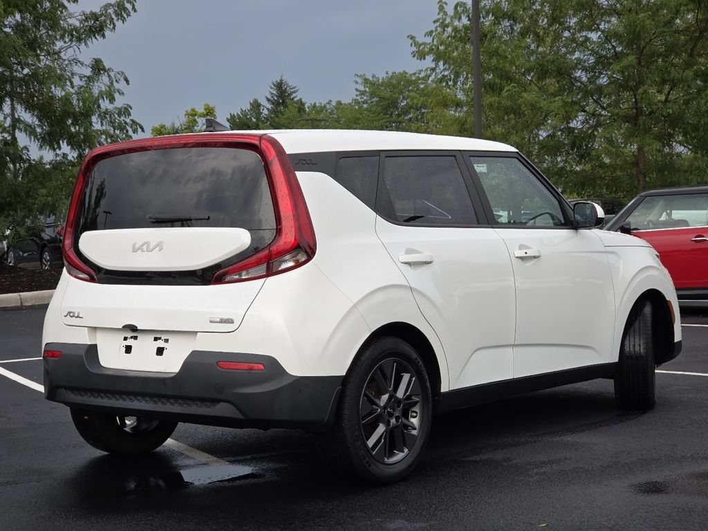 Used 2022 Kia Soul EX FWD image 24
