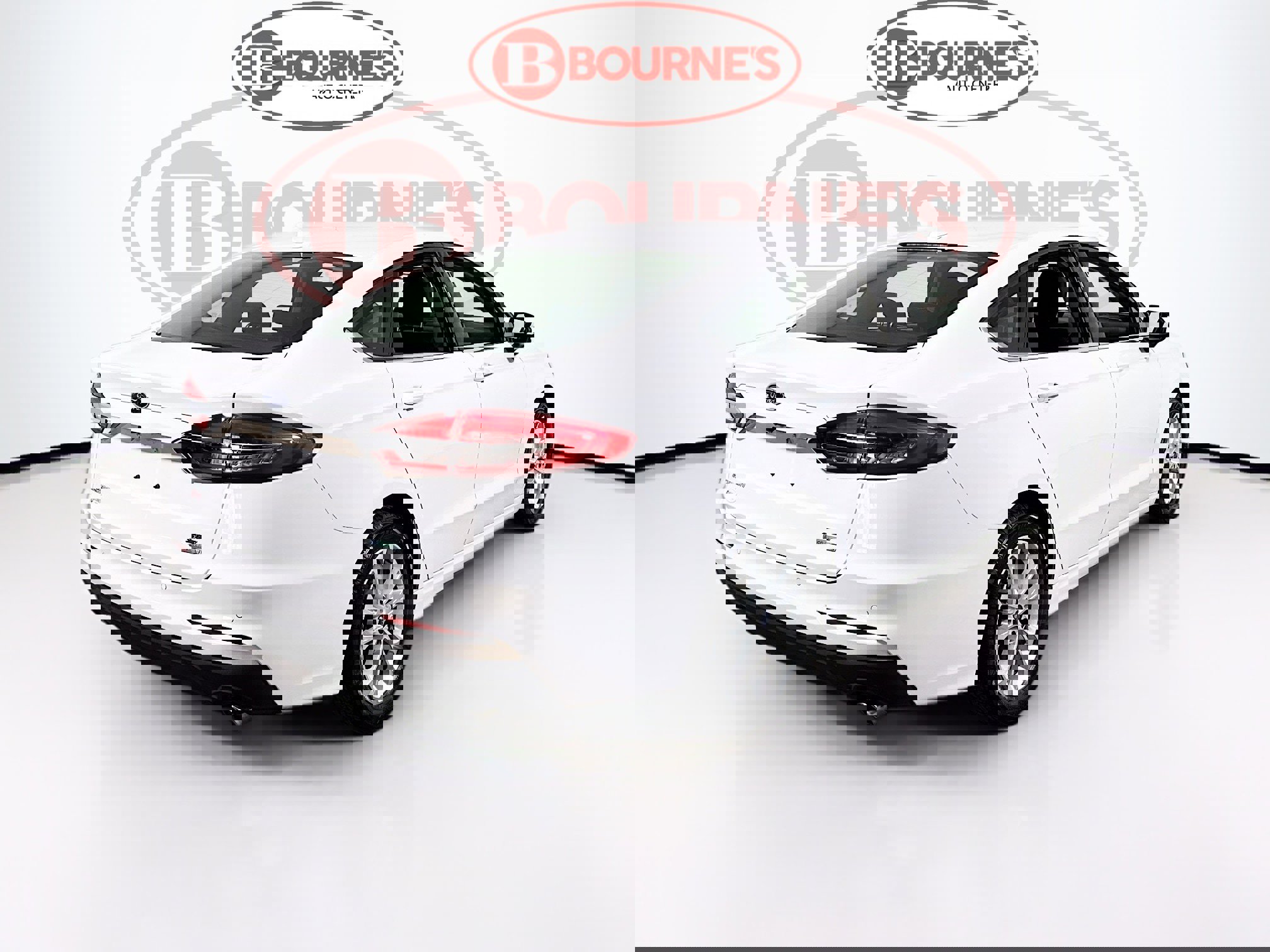 Used 2020 Ford Fusion SE image 8