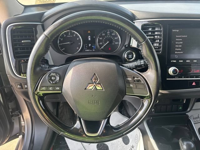 Used 2020 Mitsubishi Outlander SE FWD image 11