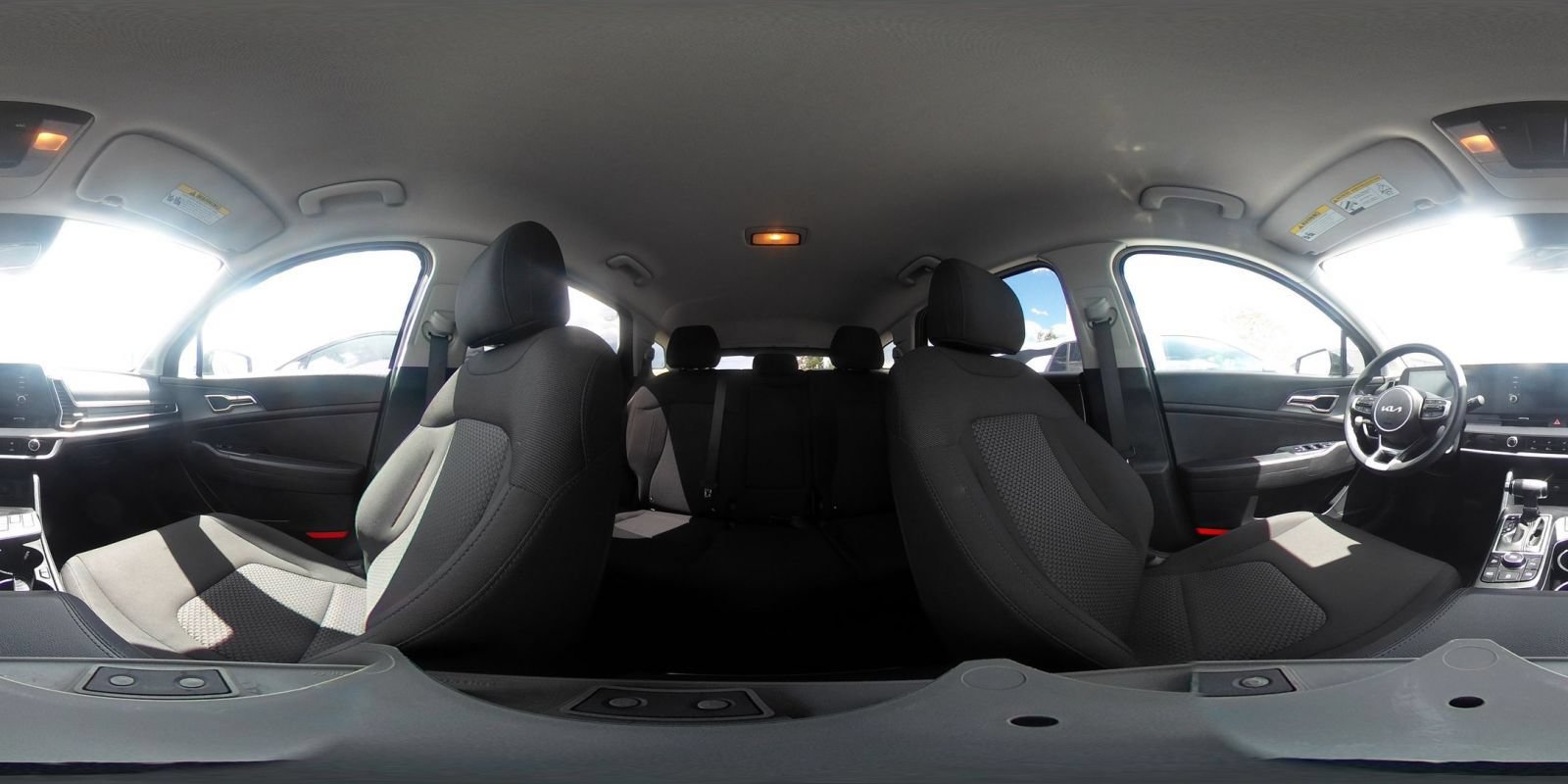 Used 2025 Kia Sportage LX FWD image 40