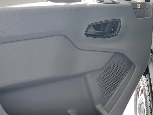 Used 2019 Ford Transit 150 130 Low Roof RWD image 12
