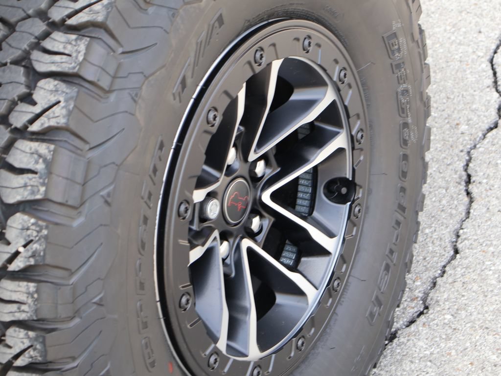 New 2026 Jeep Wrangler Unlimited Rubicon w/ Xtreme 35 Tire Package AWD/4WD image 39