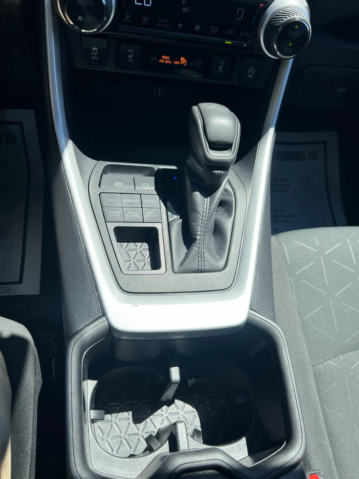 Used 2024 Toyota RAV4 XLE w/ Convenience Package AWD/4WD image 21