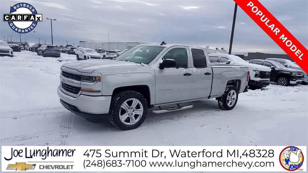 Used 2018 Chevrolet Silverado 1500 Custom w/ Custom Value Package image 4