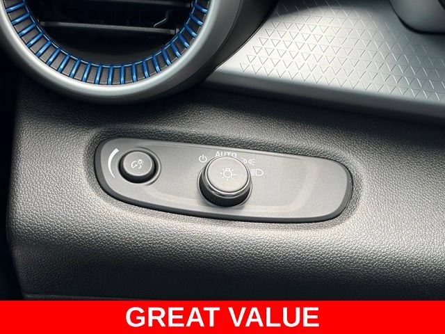 Certified 2024 Chevrolet Trax LS w/ LS Convenience Package FWD image 19