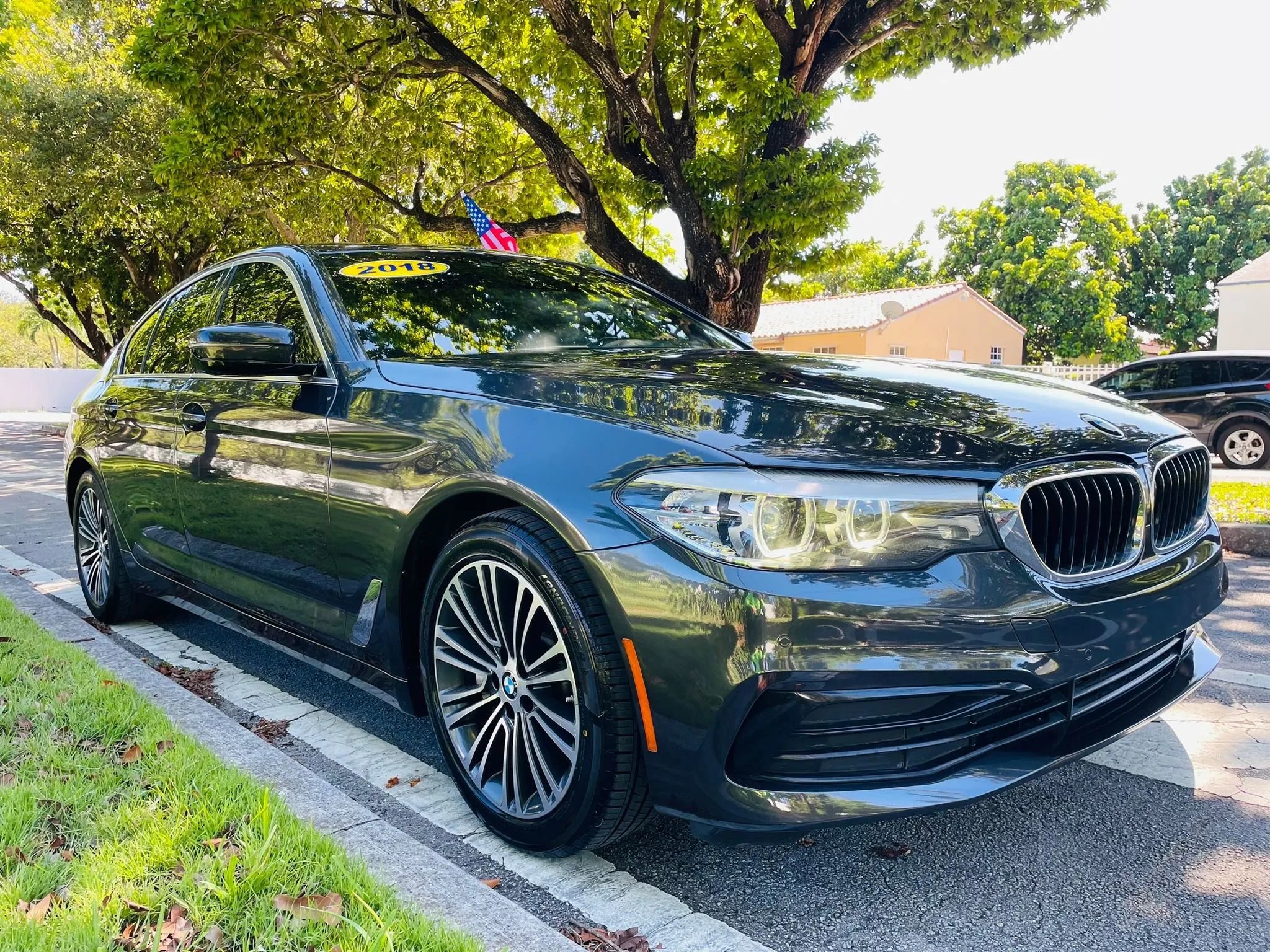 Used 2019 BMW 530i w/ Convenience Package image 7