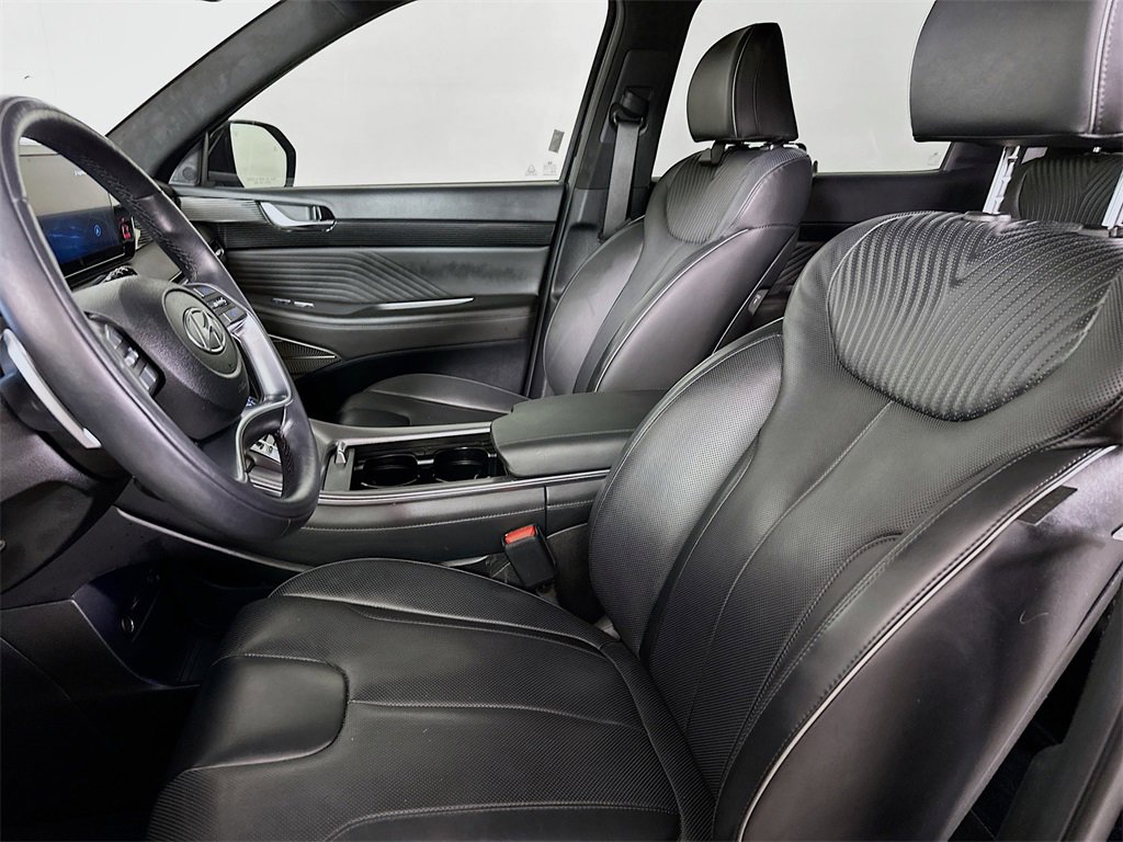 Used 2024 Hyundai Palisade Calligraphy image 8