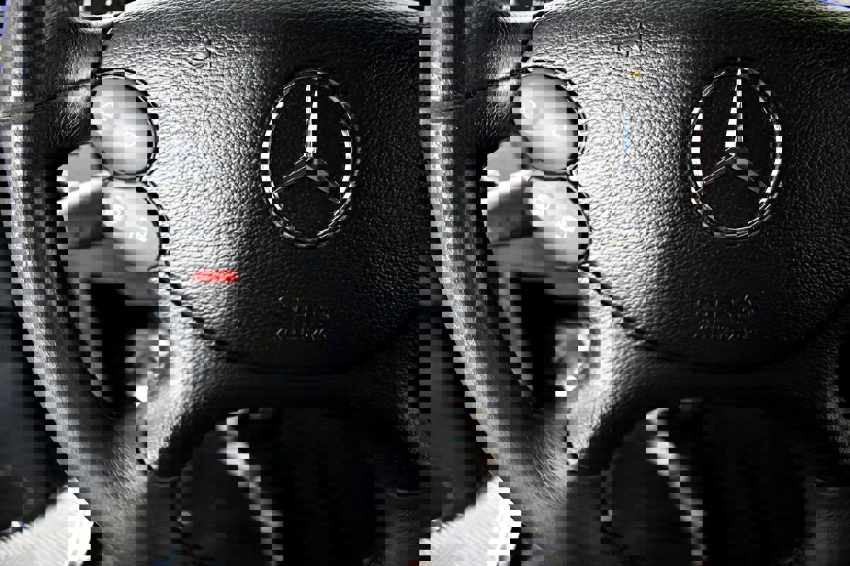 Used 2012 Mercedes-Benz G 550 SUV image 24