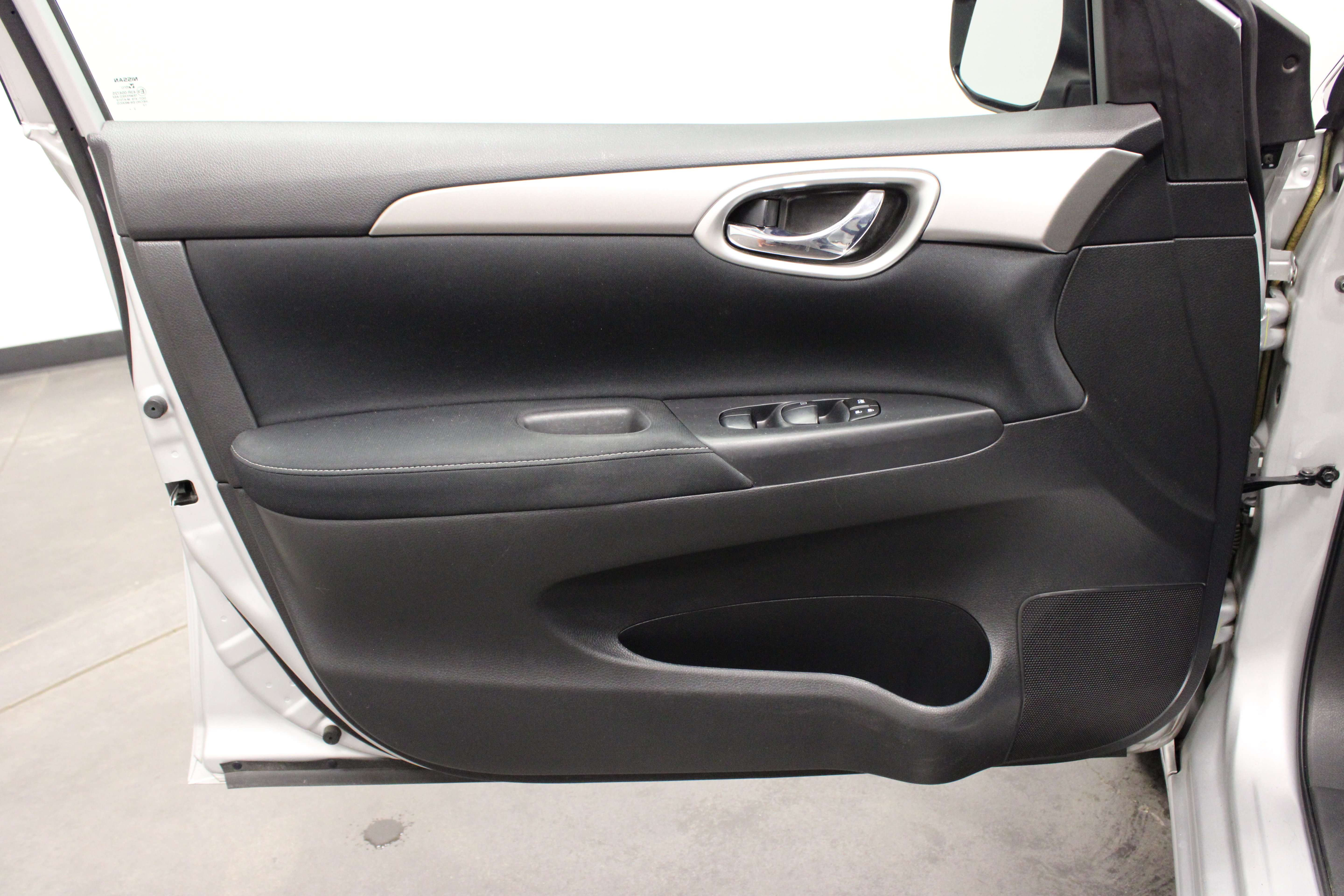 Used 2014 Nissan Sentra S FWD image 15