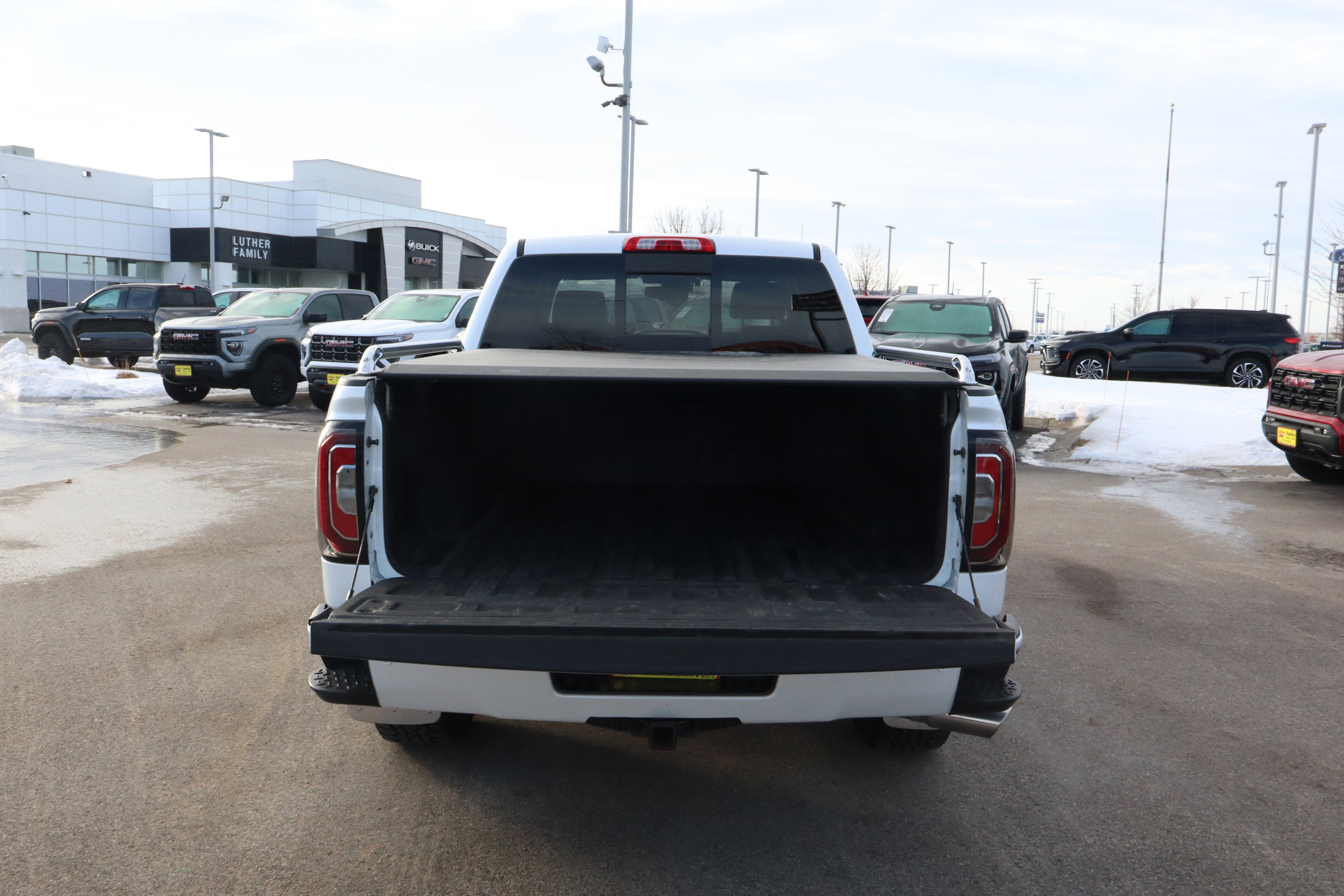 Used 2017 GMC Sierra 1500 Denali image 16