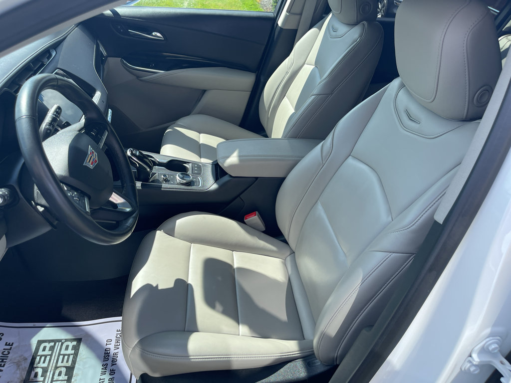 Used 2020 Cadillac XT4 Premium Luxury w/ Driver Awareness Package AWD/4WD image 15