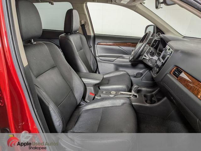 Used 2015 Mitsubishi Outlander GT AWD/4WD image 47
