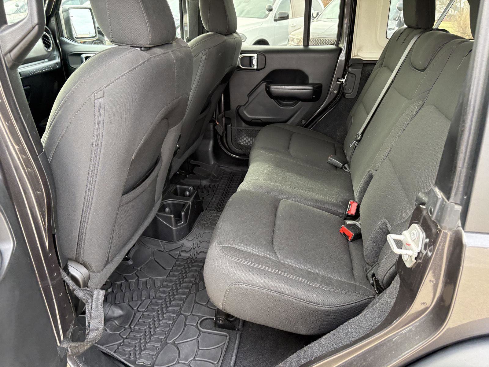 Used 2020 Jeep Wrangler Unlimited Sport S image 12