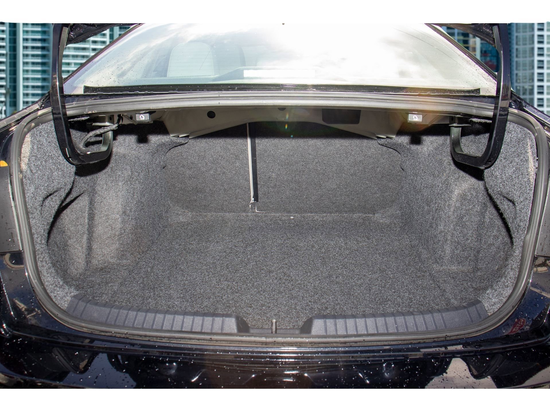 Used 2023 Volkswagen Jetta SE image 9