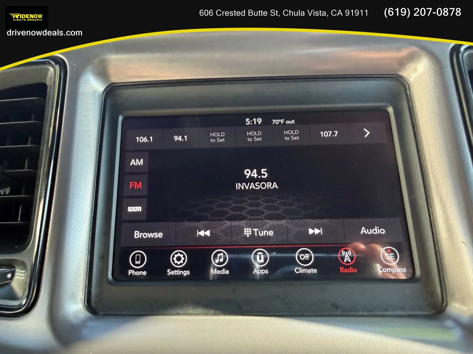 Used 2019 Dodge Challenger SXT image 19