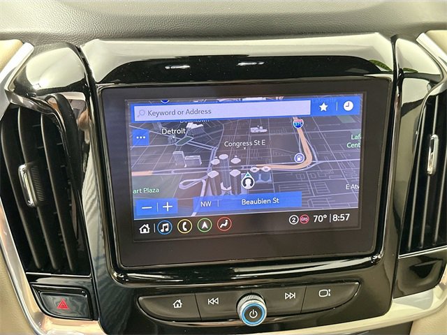 Used 2022 Chevrolet Traverse LT w/ LT Premium Package image 12