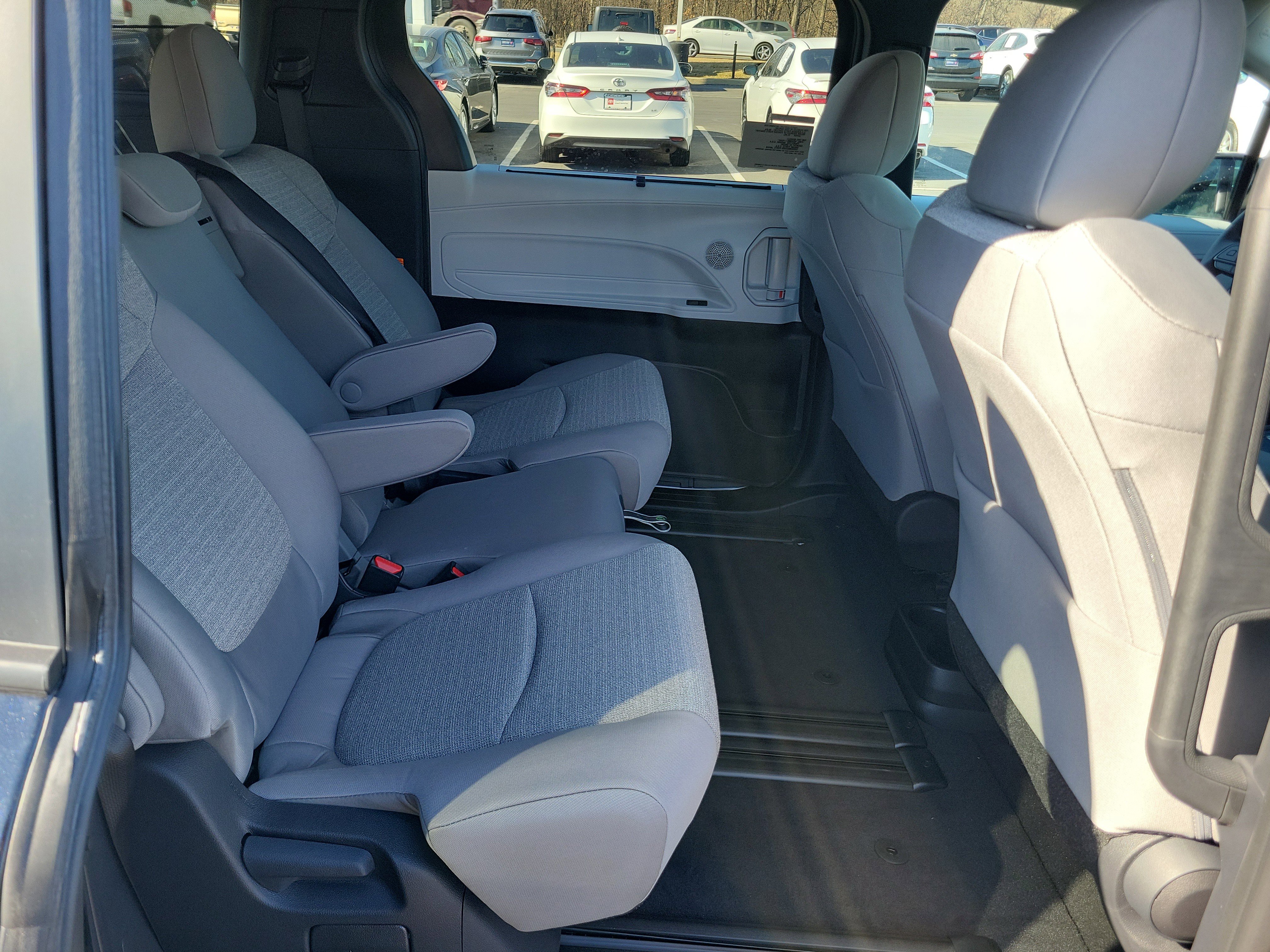 New 2026 Toyota Sienna LE image 26