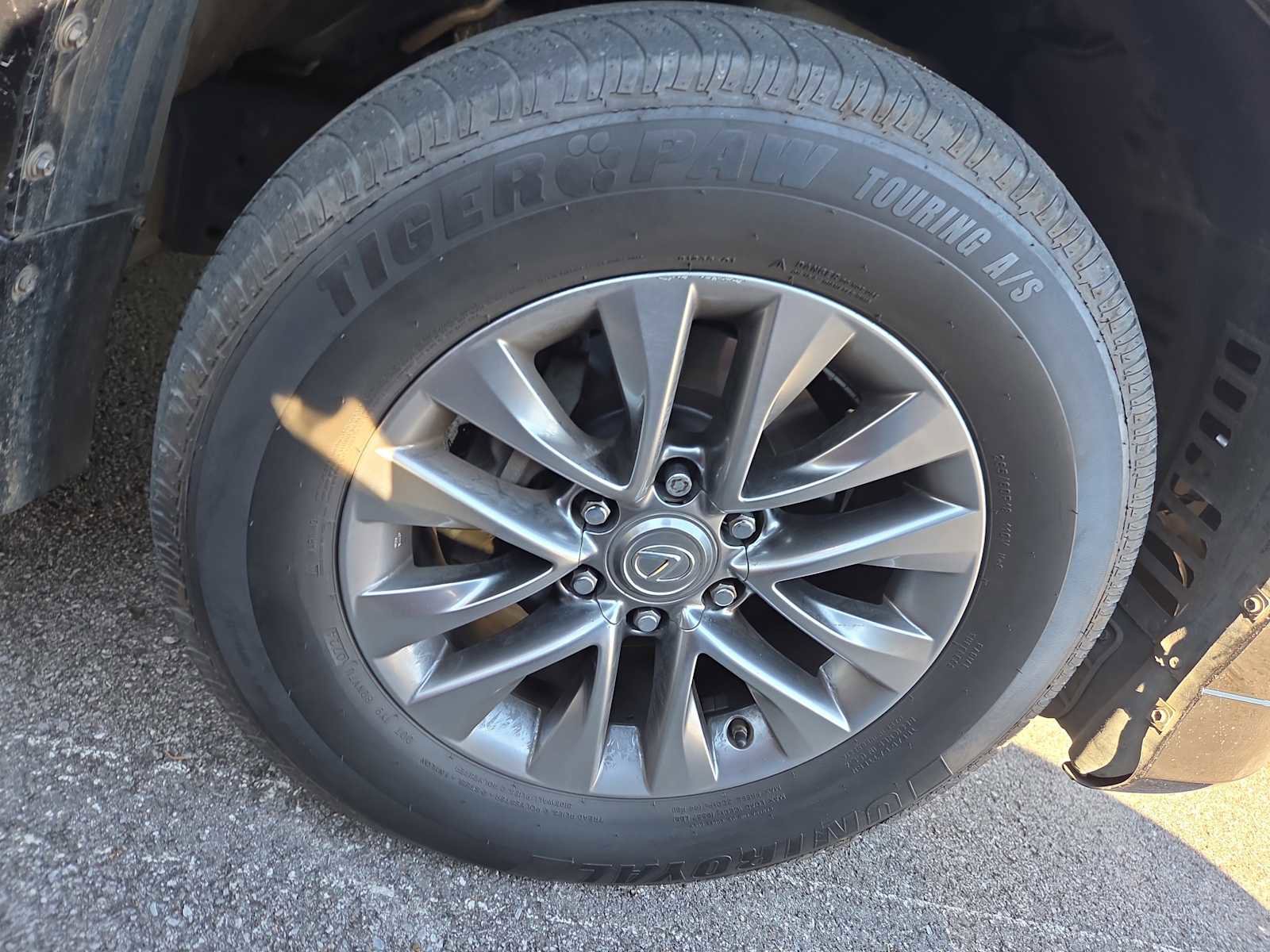 Used 2015 Lexus GX 460 Luxury image 2