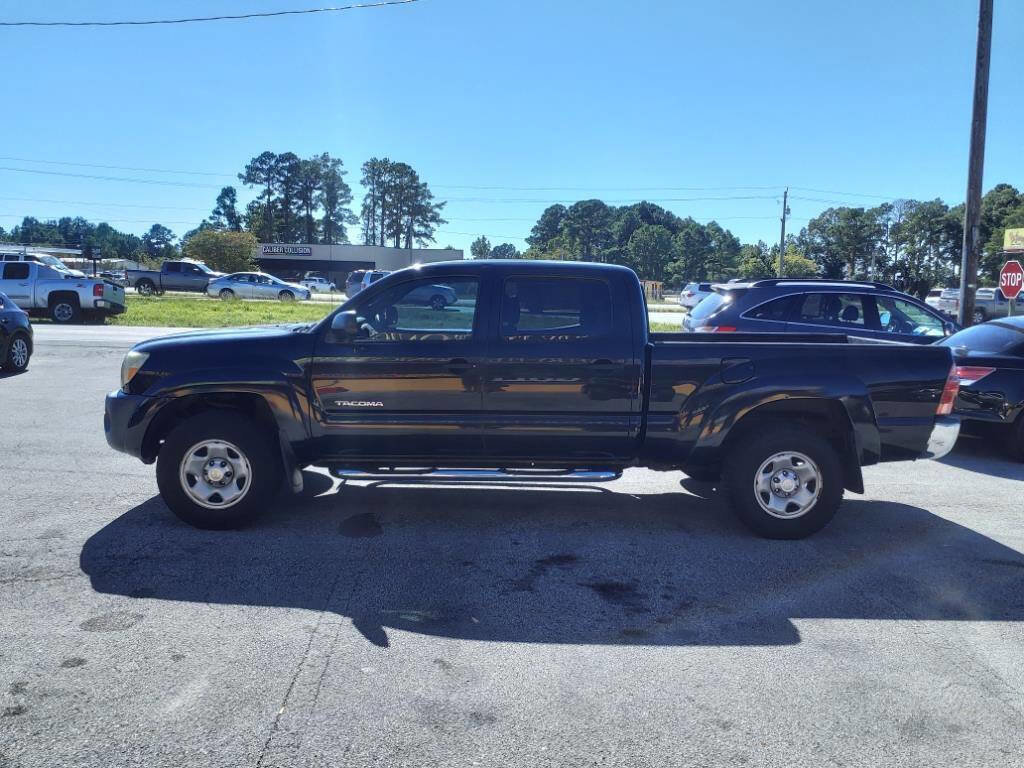 Used 2005 Toyota Tacoma PreRunner image 3