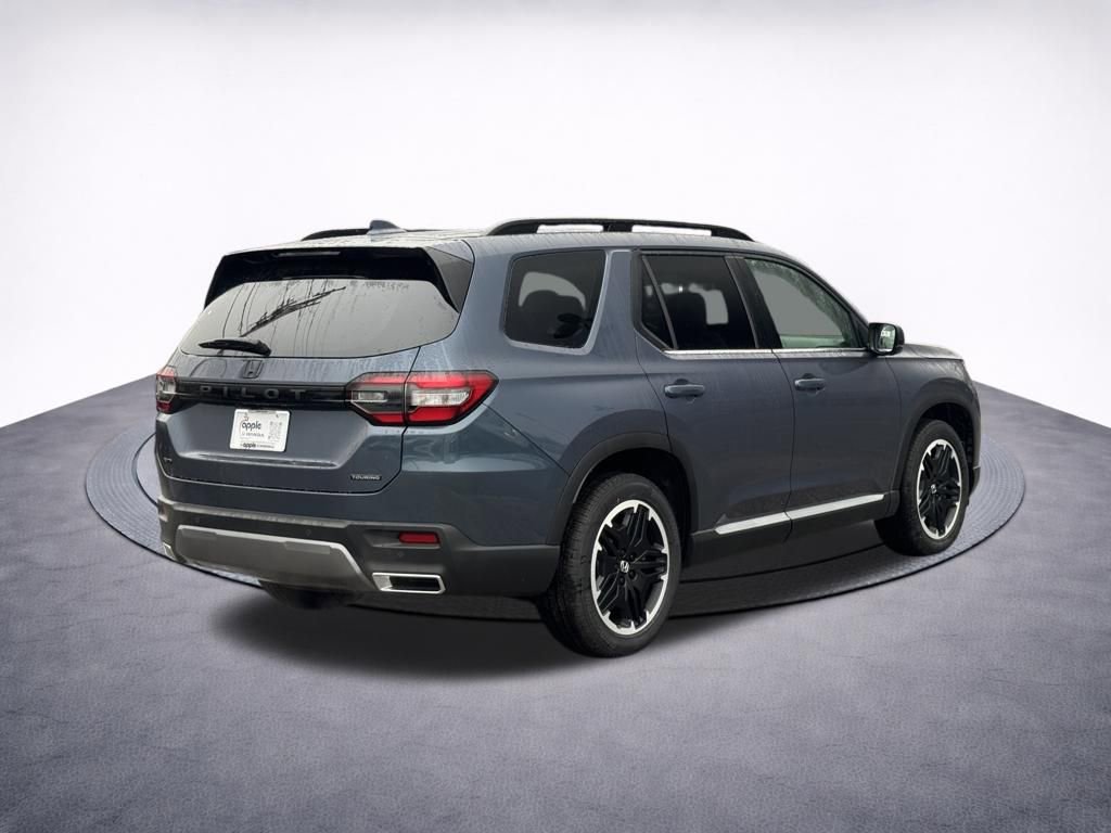 New 2026 Honda Pilot Touring image 5