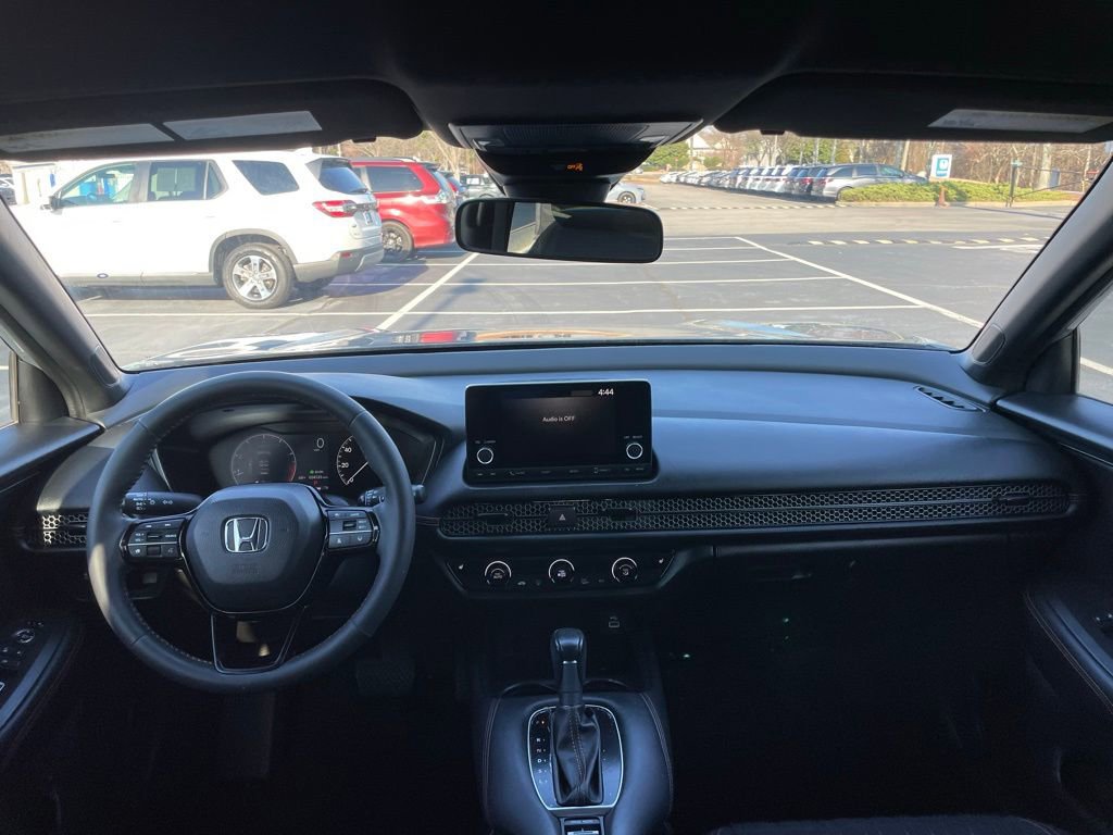 Used 2023 Honda HR-V Sport image 10
