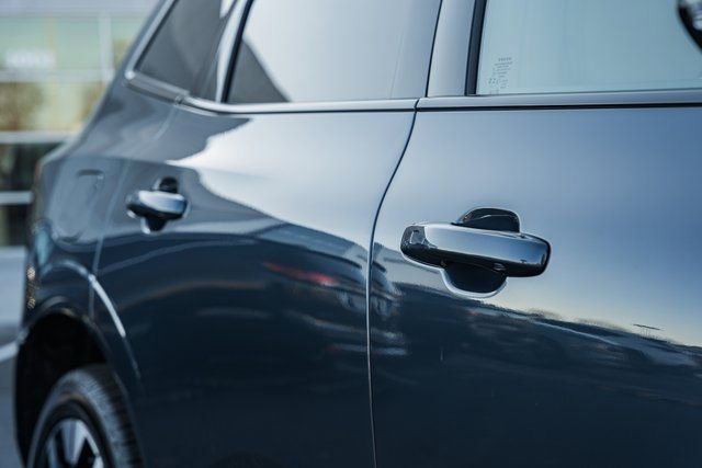 New 2026 Volvo XC60 B5 Plus w/ Climate Package image 17