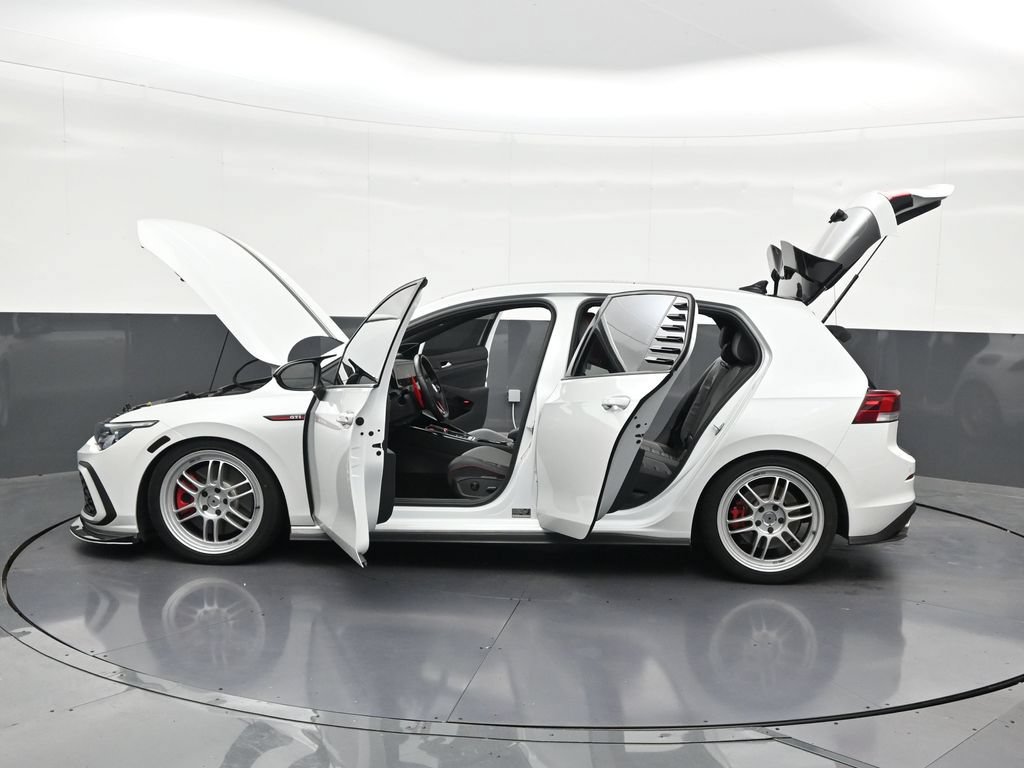 Used 2024 Volkswagen GTI SE FWD image 33