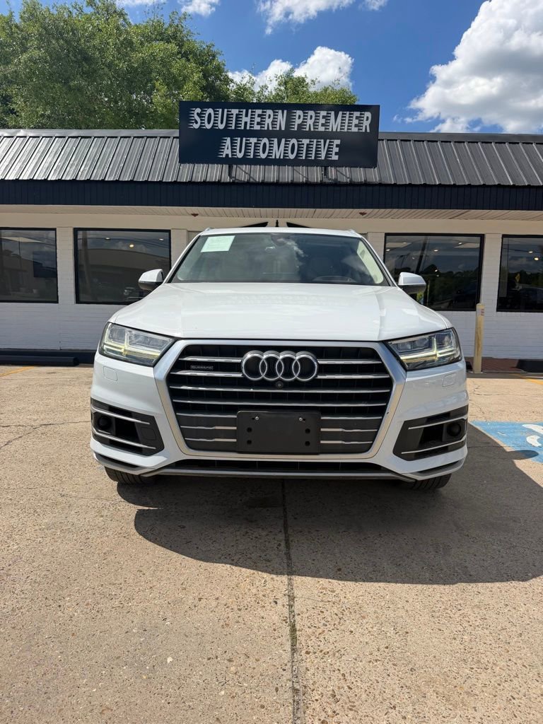 Used 2019 Audi Q7 3.0T Prestige w/ Prestige Package image 2