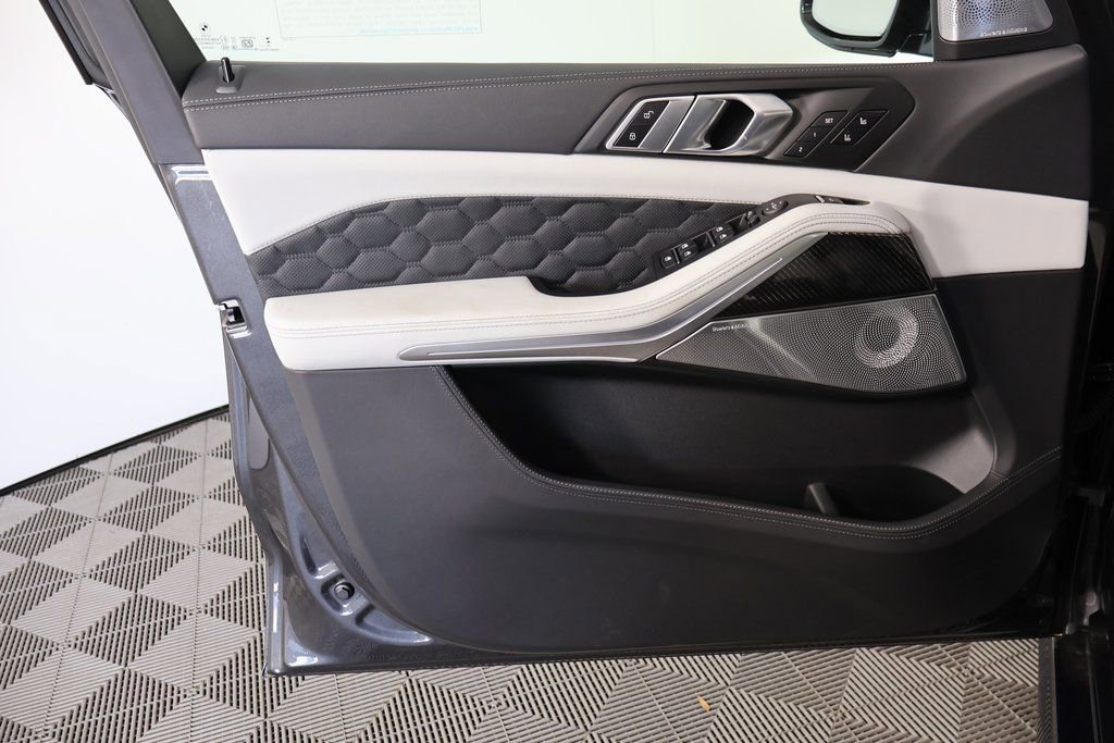 New 2026 BMW X5 M Competition w/ Executive Package image 7