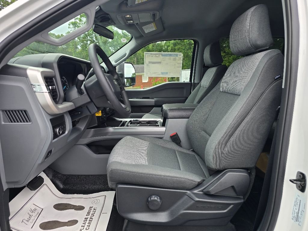 New 2025 Ford F450 XLT AWD/4WD image 7