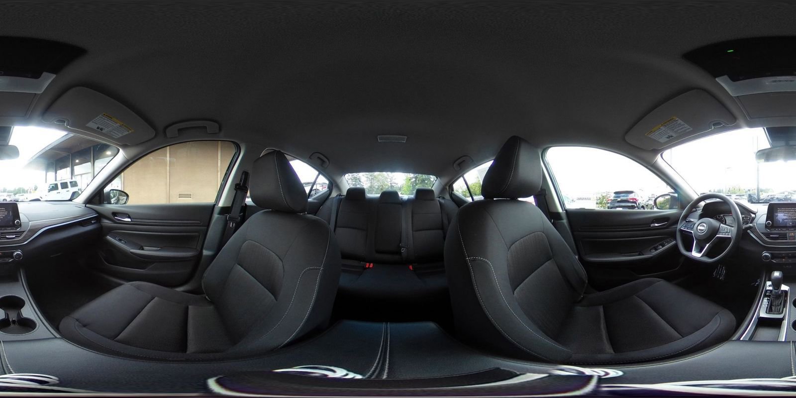 Used 2025 Nissan Altima 2.5 SV FWD image 43