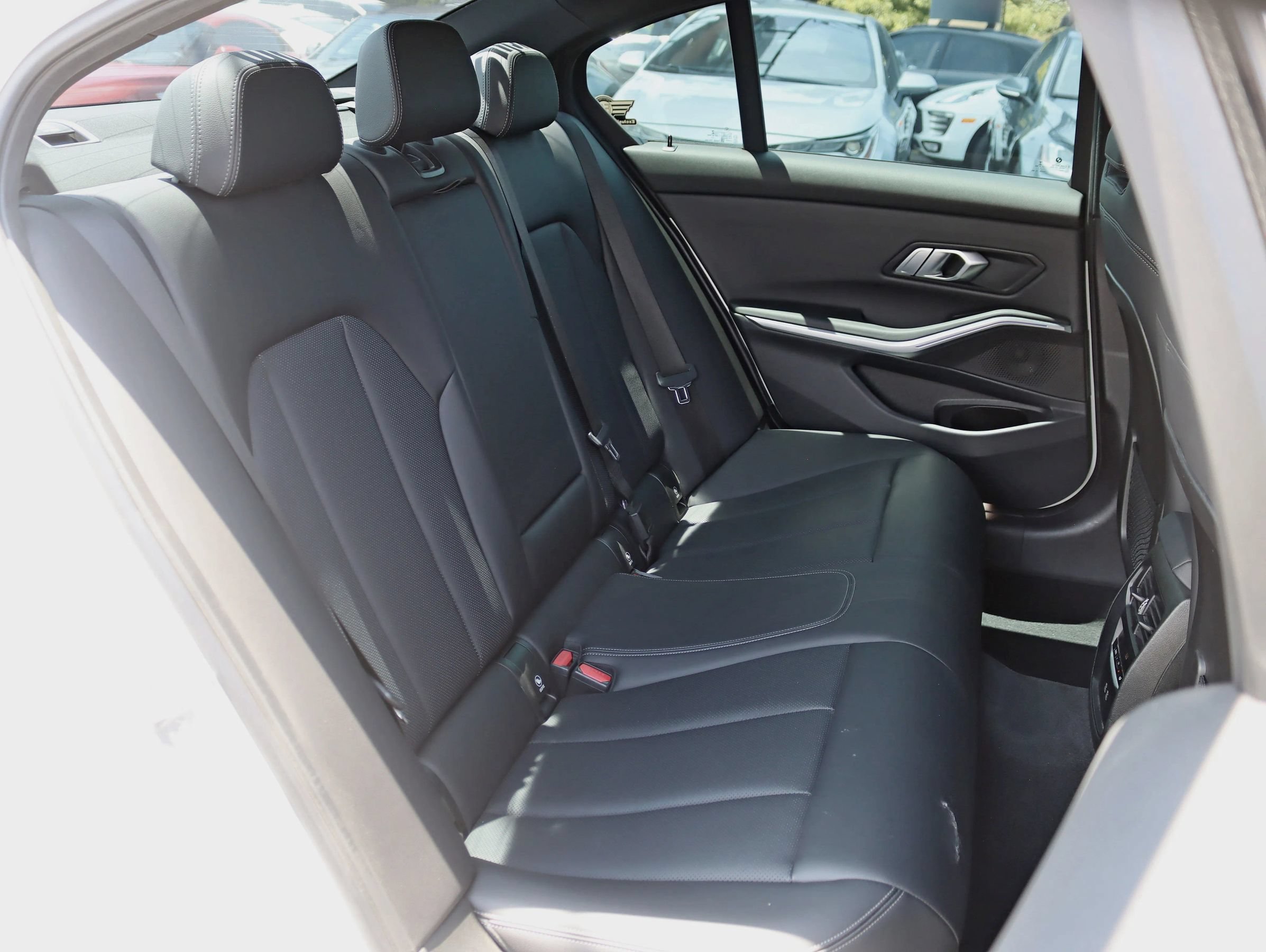 Used 2022 BMW 330i Sedan w/ M Sport Package RWD image 33