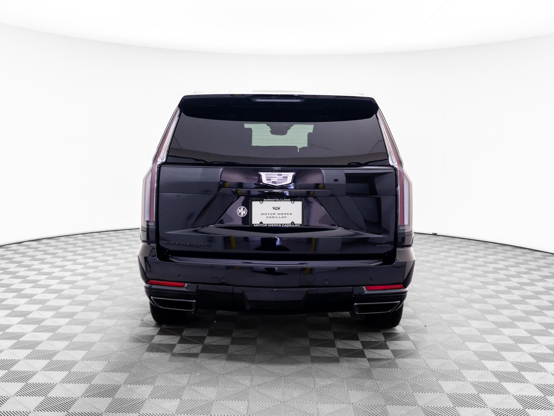 New 2026 Cadillac Escalade ESV Platinum Sport w/ LPO, ONYX Package AWD/4WD image 4