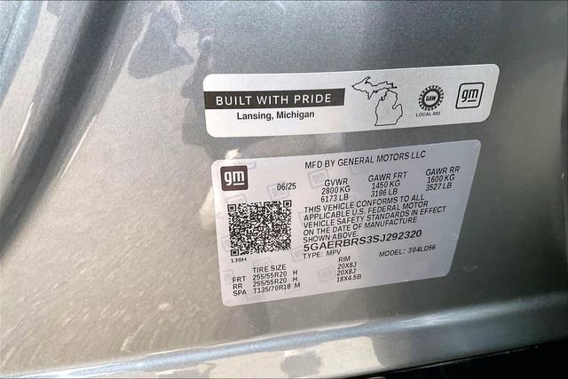 Used 2025 Buick Enclave Sport Touring image 14