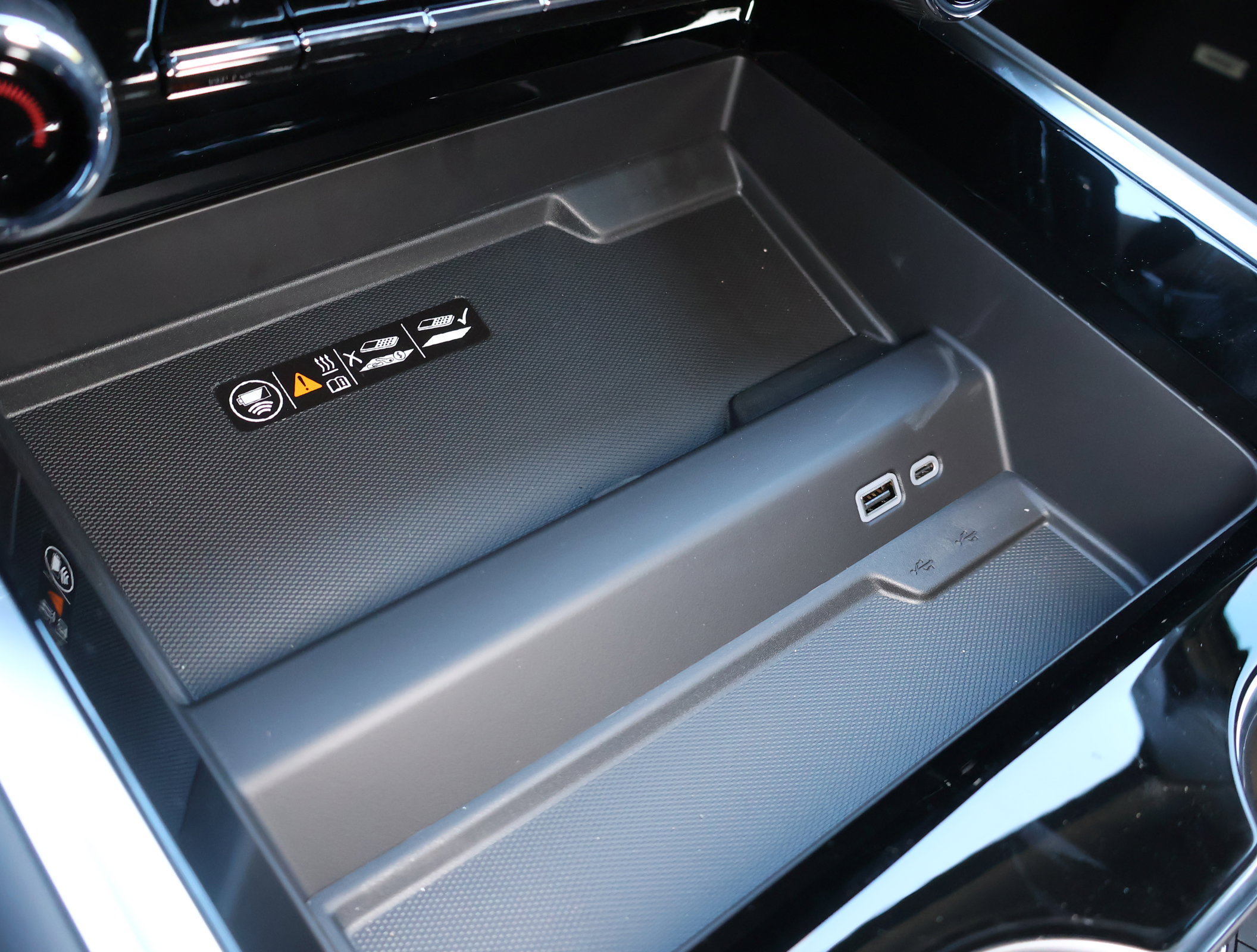 New 2026 Chevrolet Suburban High Country image 22