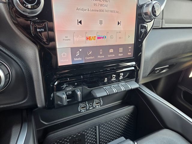 New 2026 RAM 1500 Big Horn AWD/4WD image 25