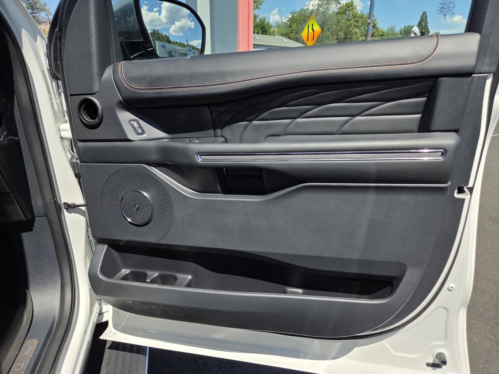 Certified 2024 Ford Expedition Platinum RWD image 22
