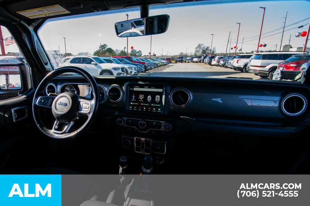 Used 2021 Jeep Wrangler Unlimited Sahara w/ Uconnect 4C Nav & Sound Group image 10