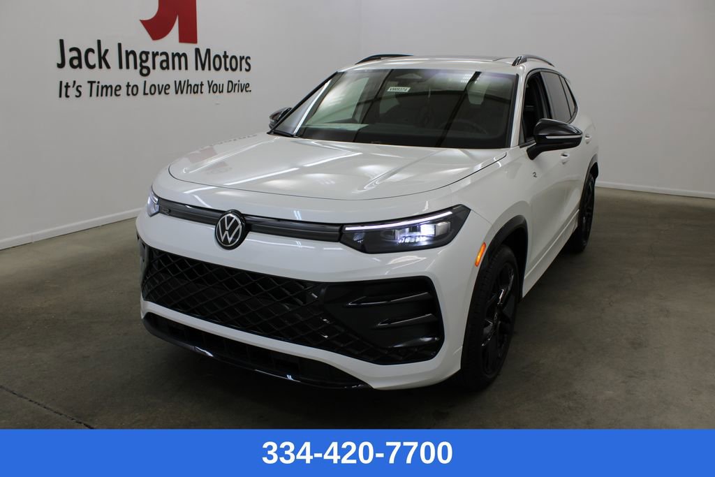 New 2026 Volkswagen Tiguan SE R-Line image 1