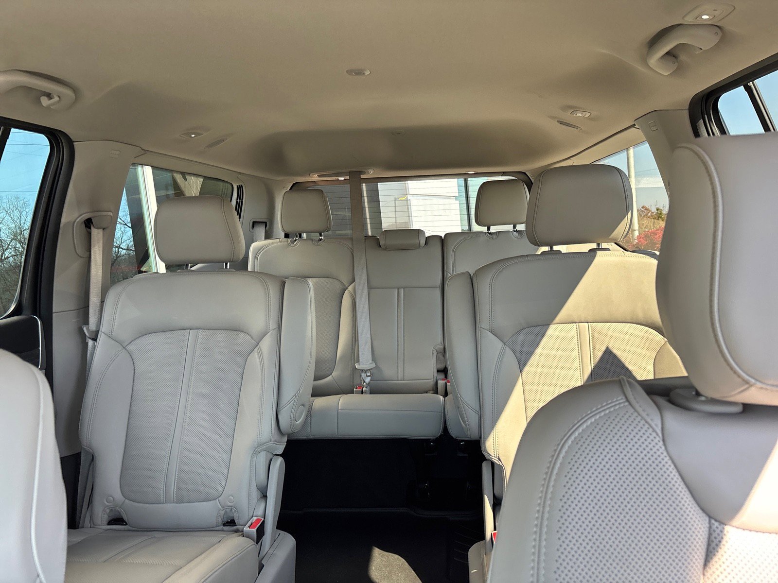 Used 2022 Jeep Wagoneer Series III w/ Flexible Seating Group image 30