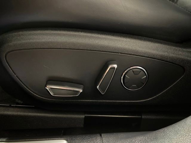 Used 2018 Lincoln MKZ Select w/ Select Plus Package FWD image 12