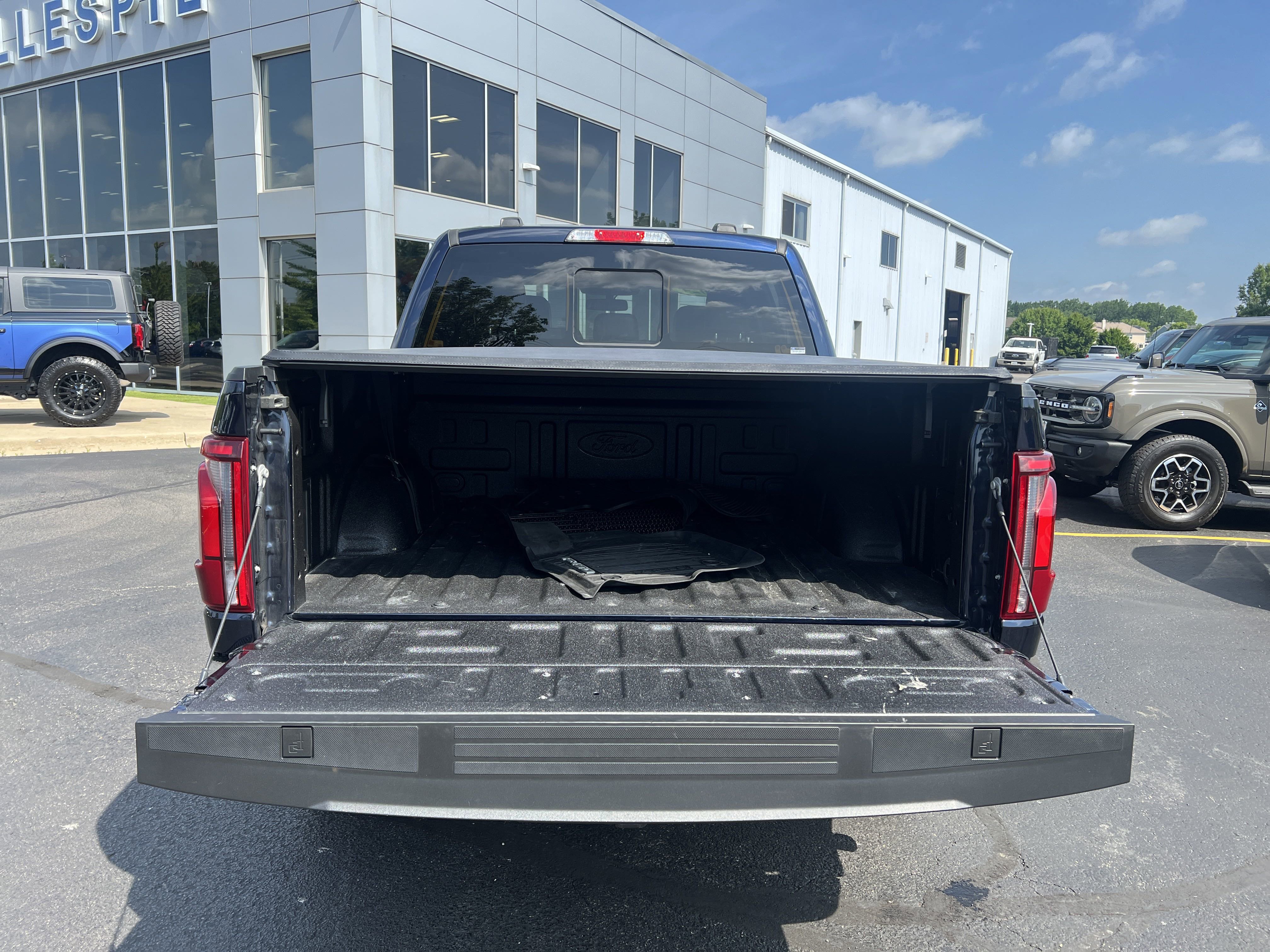 Certified 2024 Ford F150 Lariat w/ Tow/Haul Package AWD/4WD image 5