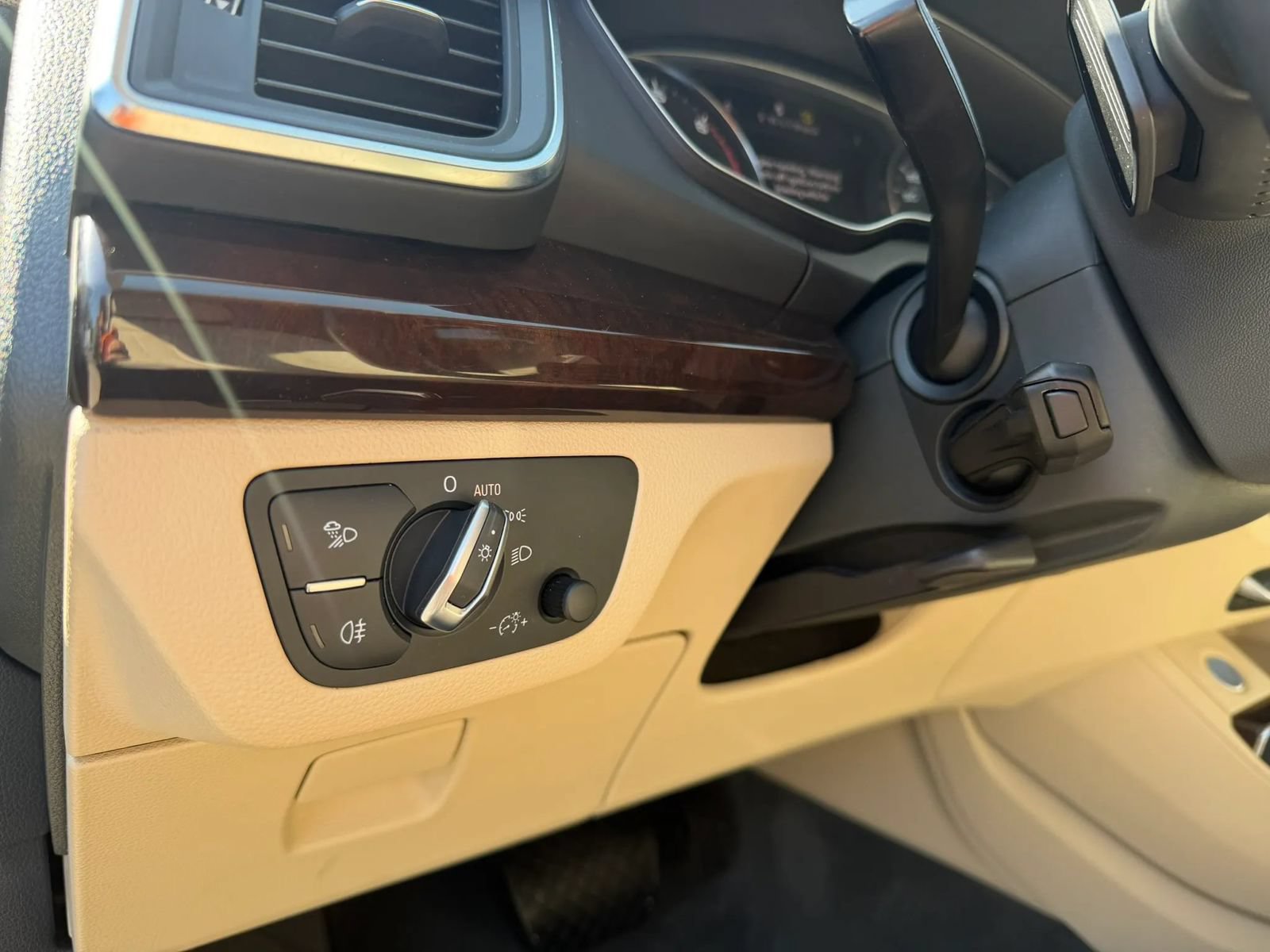 Used 2019 Audi Q5 2.0T Premium AWD/4WD image 52