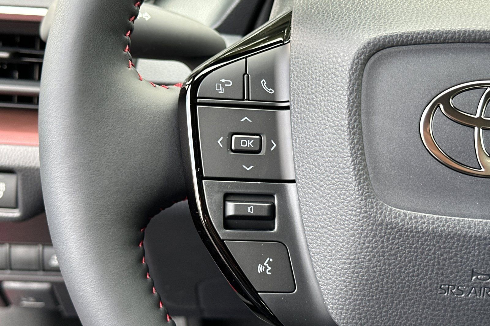 New 2026 Toyota Prius Plug-In Hybrid image 25