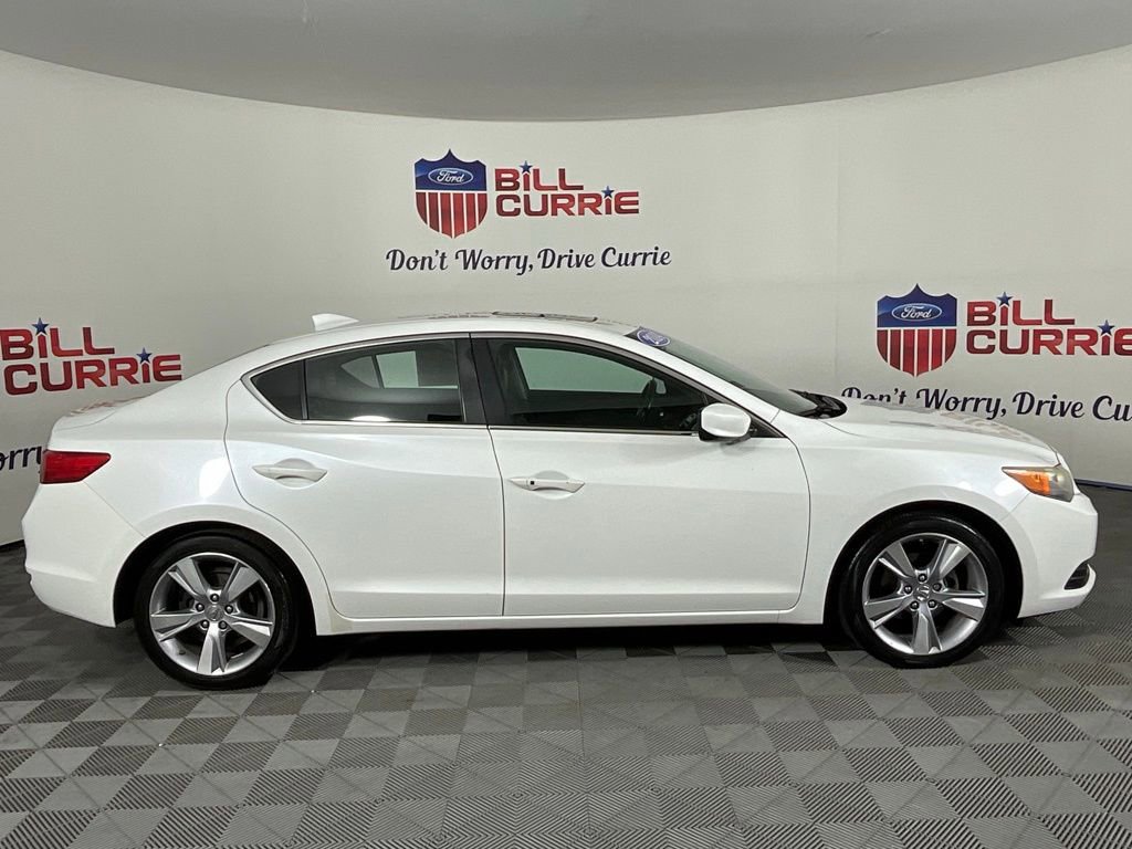 Used 2014 Acura ILX w/ Premium Package image 2